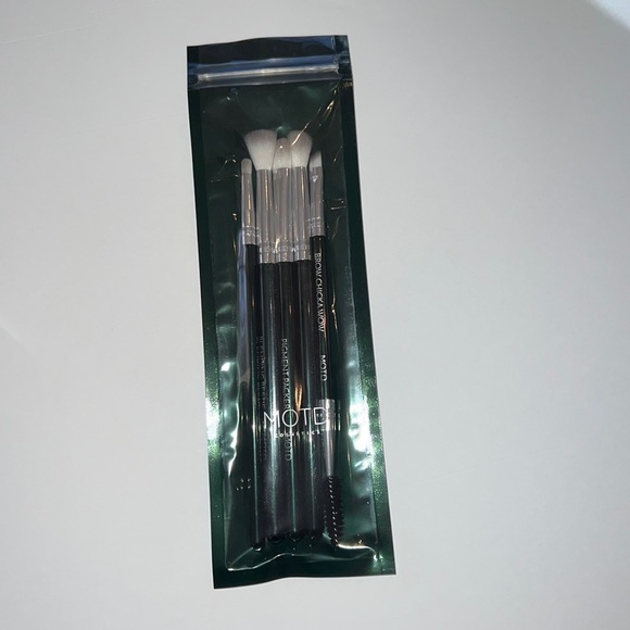 NIP MOTD Cosmetics Eye Makeup Brushes - Picture 3 of 4